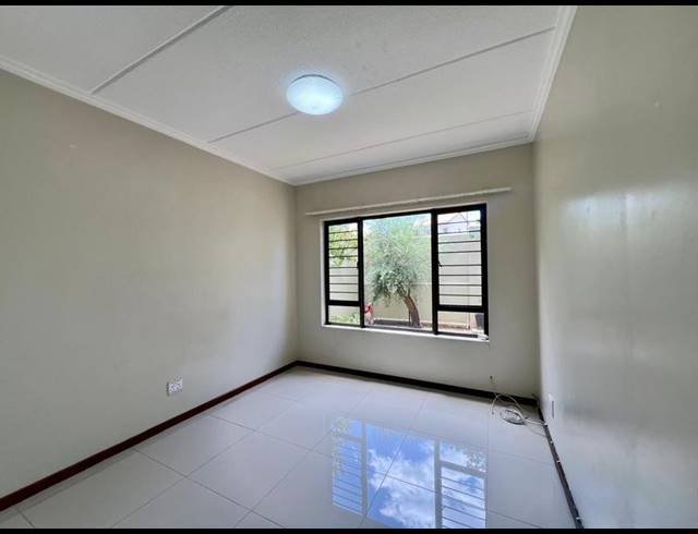 2 BEDROOM PROPERTY TO RENT IN FOURWAYS